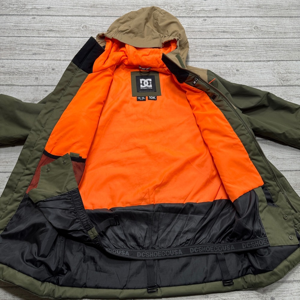 DC Shoes Snow Jacket Youth XL/14 Green Insulated 10K Waterproof Hooded Outdoor - Picture 3 of 6